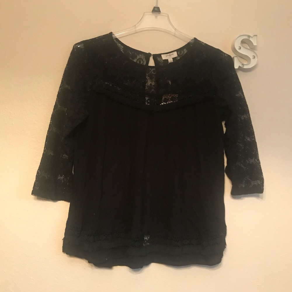 Adorable black top
